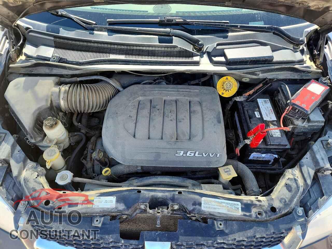 DODGE CARAVAN 2015 - 2C4RDGDG9FR516948