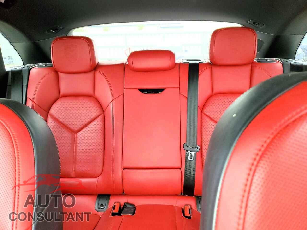 PORSCHE MACAN 2018 - WP1AA2A54JLB11351