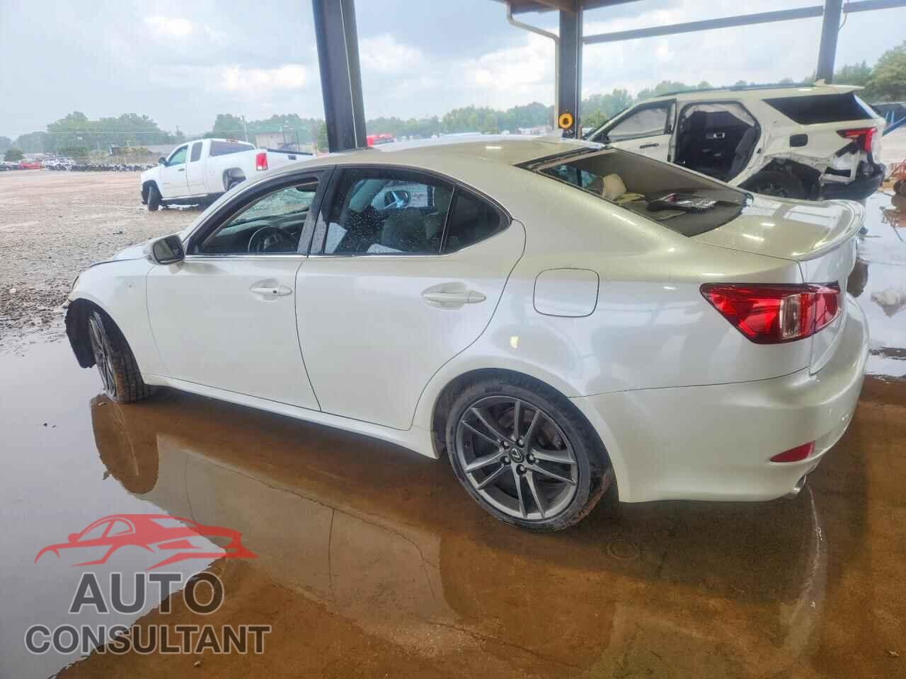 LEXUS IS 2011 - JTHBF5C22B5151072