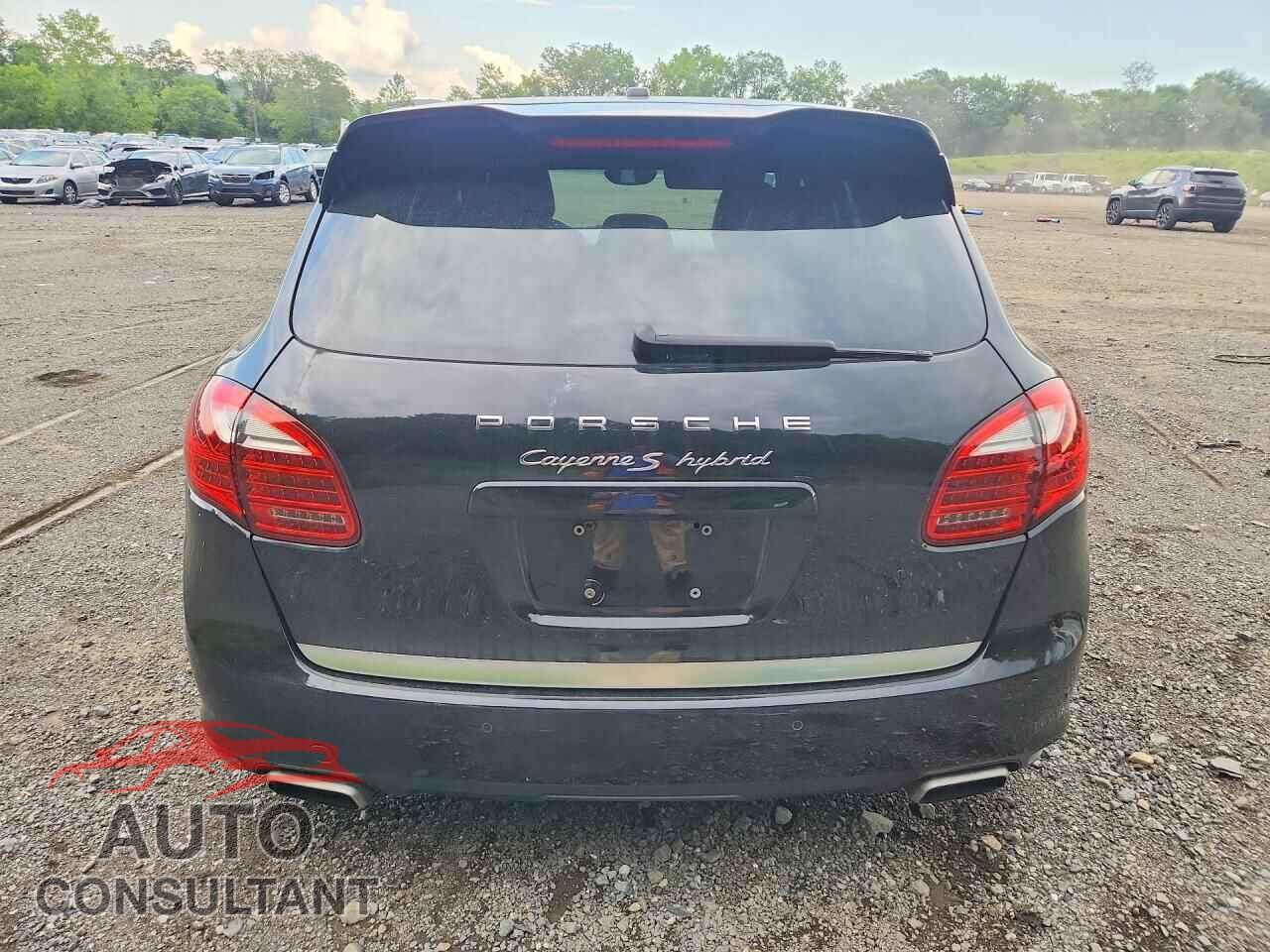 PORSCHE CAYENNE 2012 - WP1AE2A26CLA93688