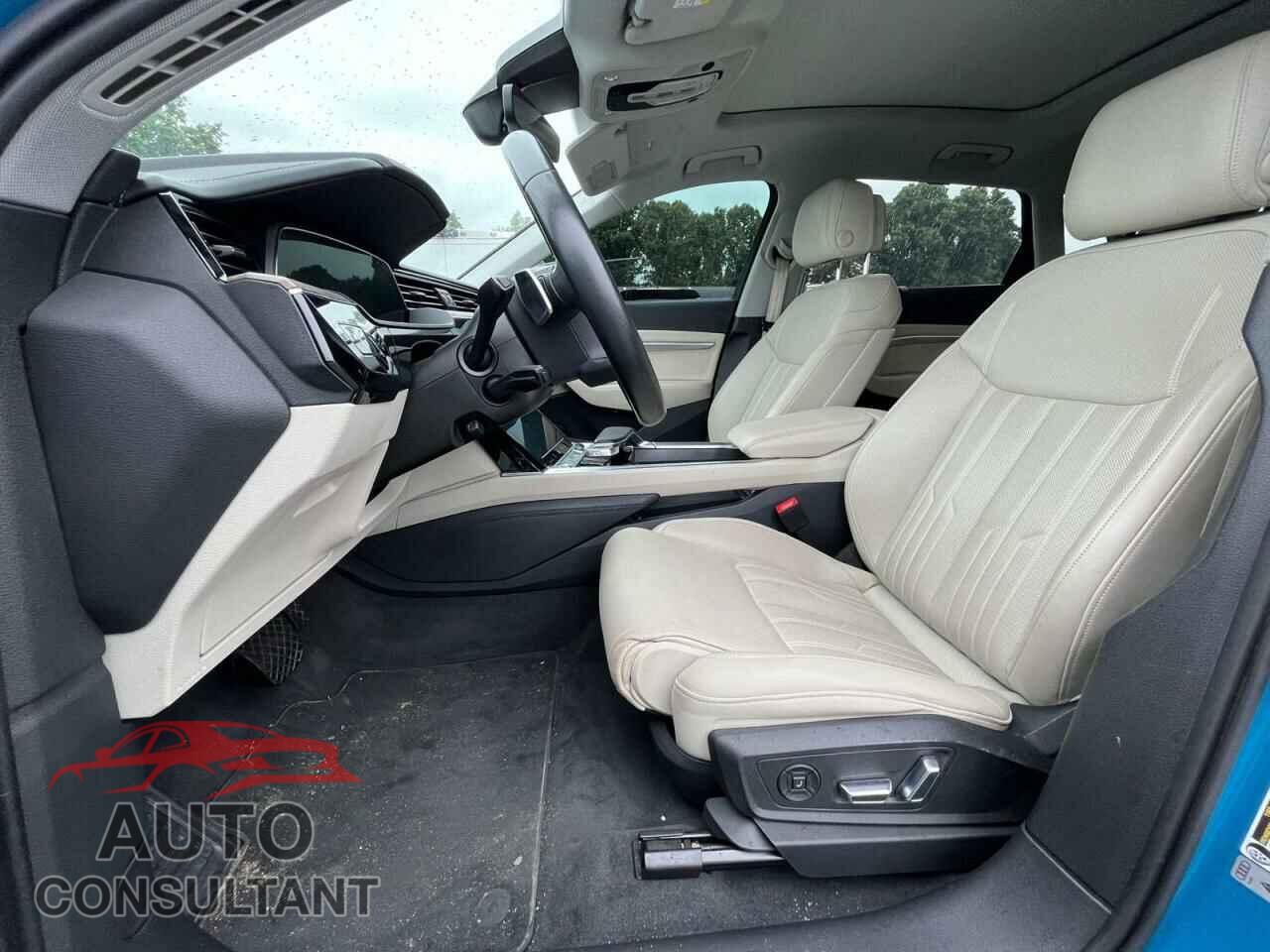 AUDI E-TRON 2019 - WA1VAAGE0KB007669