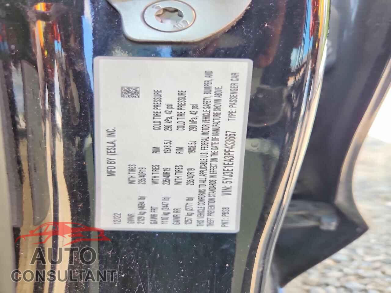 TESLA MODEL 3 2023 - 5YJ3E1EA3PF433667