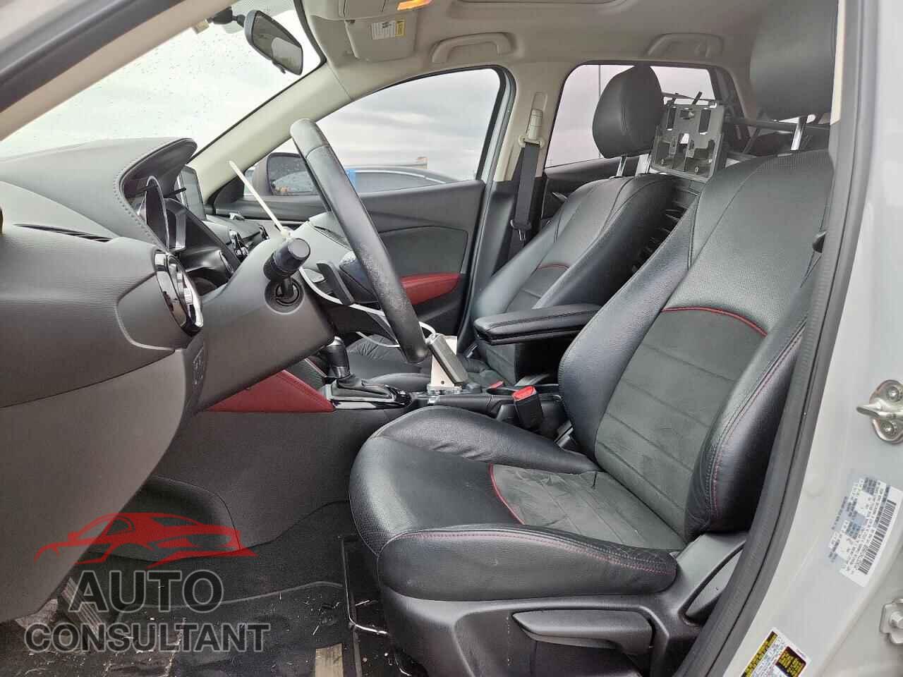 MAZDA CX-3 2017 - JM1DKDD77H0165596