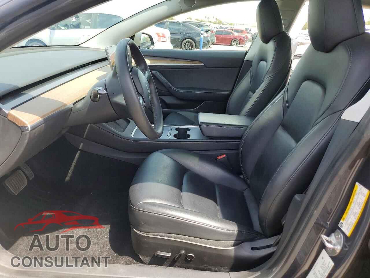 TESLA MODEL 3 2021 - 5YJ3E1EA0MF072085