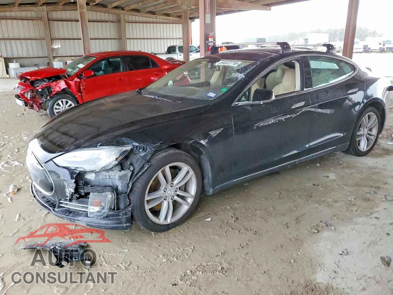 TESLA MODEL S 2014 - 5YJSA1S18EFP32872