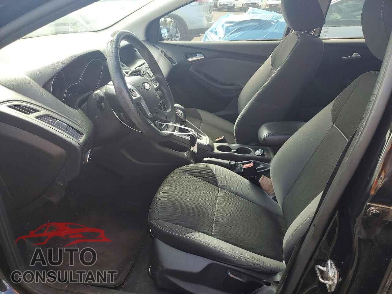 FORD FOCUS 2014 - 1FADP3F27EL283600