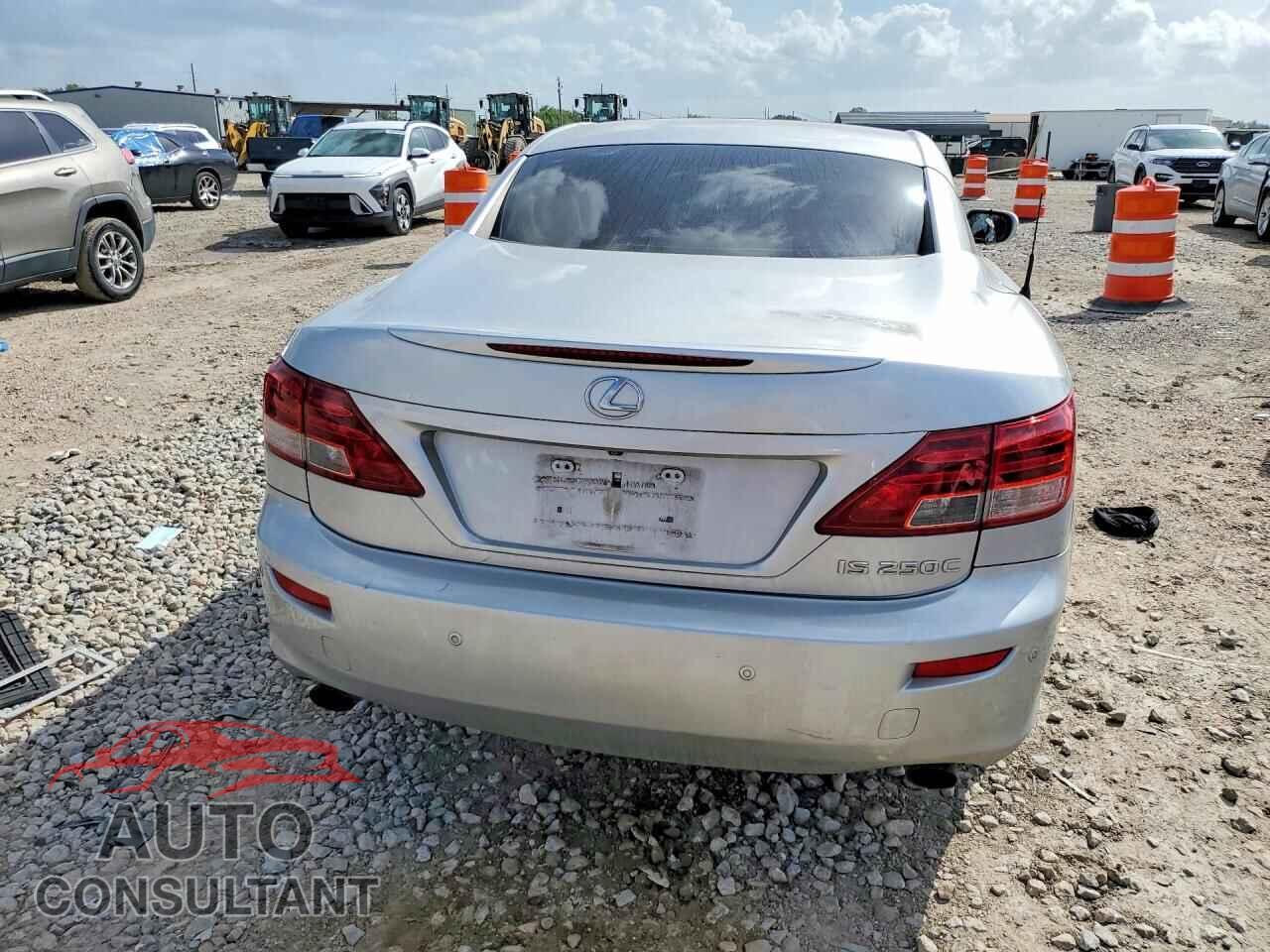 LEXUS IS 2012 - JTHFF2C29C2523073