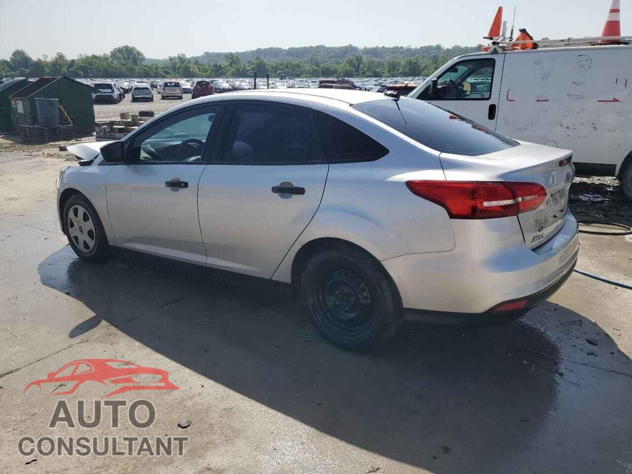 FORD FOCUS 2017 - 1FADP3E25HL252853