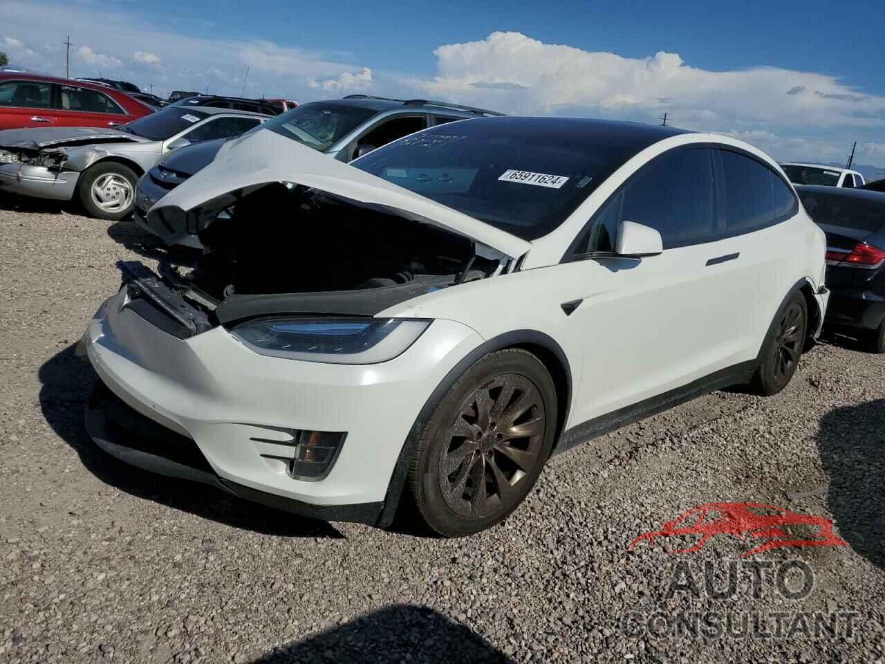 TESLA MODEL X 2016 - 5YJXCAE24GF025212