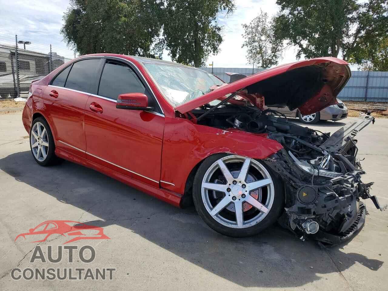 MERCEDES-BENZ C-CLASS 2012 - WDDGF8BBXCR201033