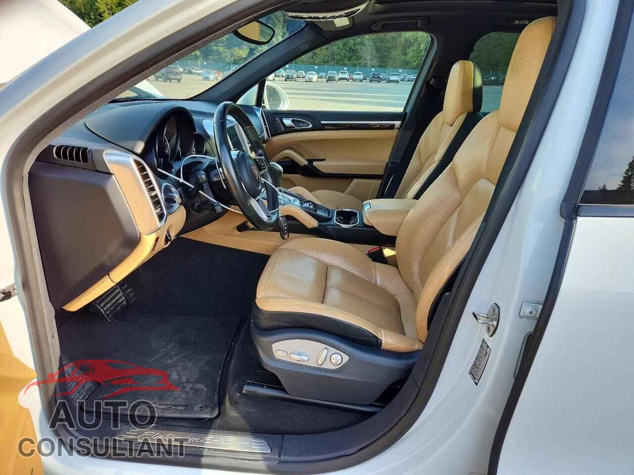 PORSCHE CAYENNE 2017 - WP1AA2A24HKA89003