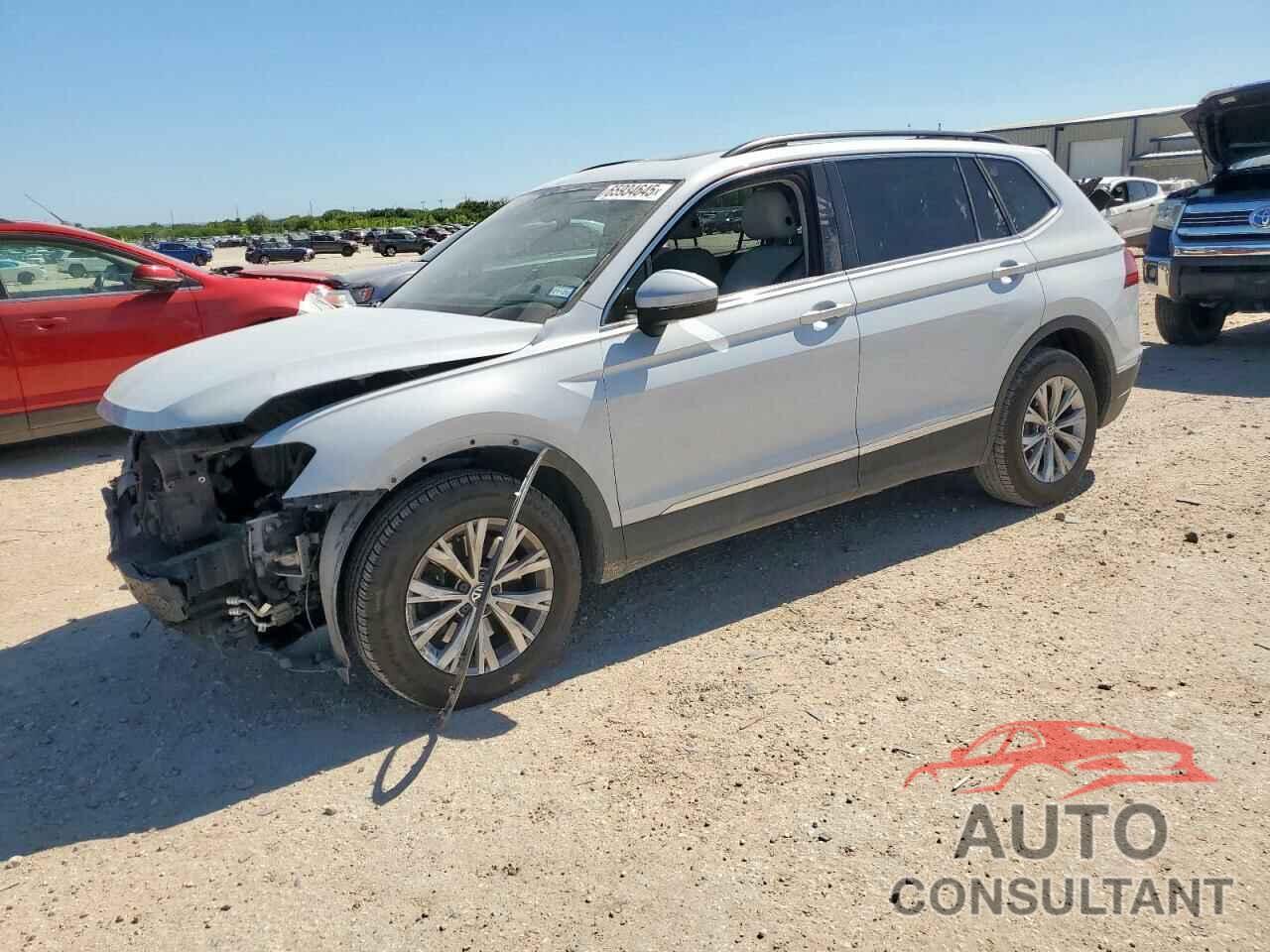 VOLKSWAGEN TIGUAN 2018 - 3VV3B7AX4JM167540
