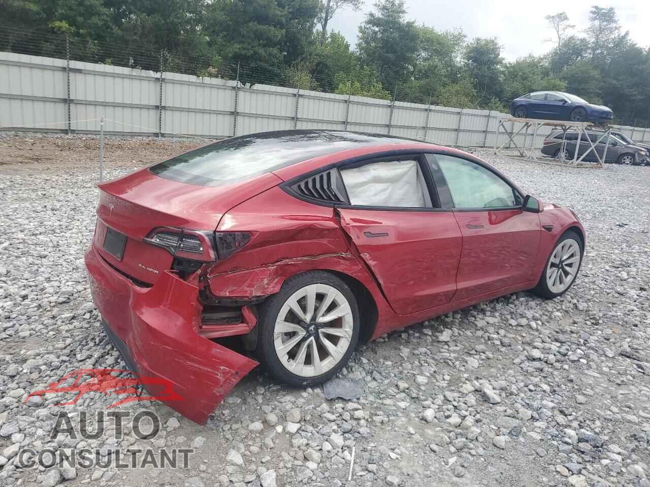 TESLA MODEL 3 2021 - 5YJ3E1EB0MF013076