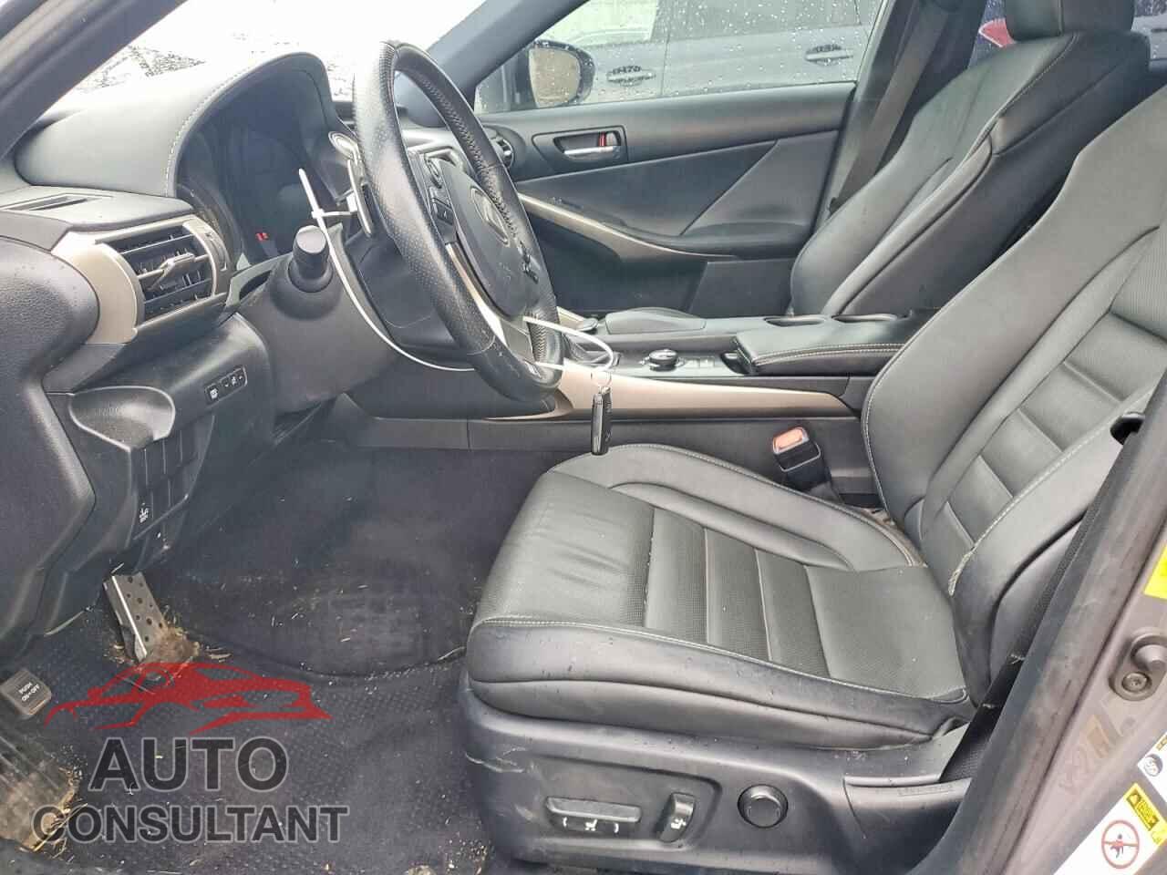 LEXUS IS 2014 - JTHCF1D23E5002718