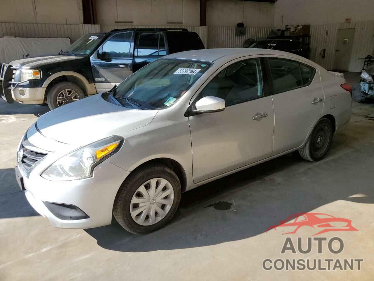 NISSAN VERSA 2018 - 3N1CN7AP2JL861822