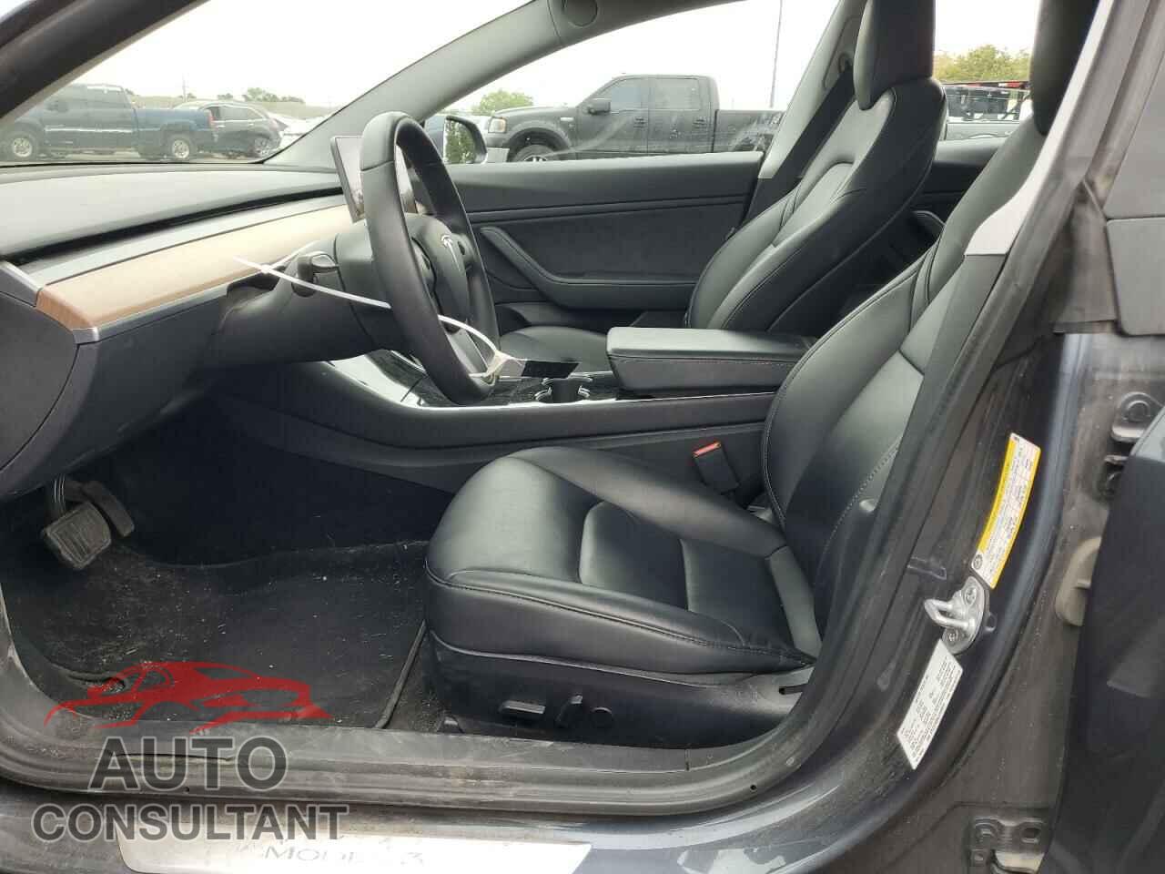 TESLA MODEL 3 2020 - 5YJ3E1EB4LF646016