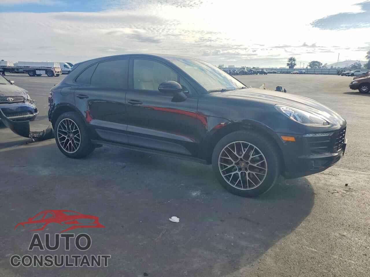 PORSCHE MACAN 2018 - WP1AA2A58JLB07111