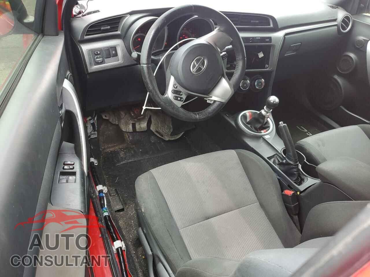 TOYOTA SCION 2014 - JTKJF5C77E3074247