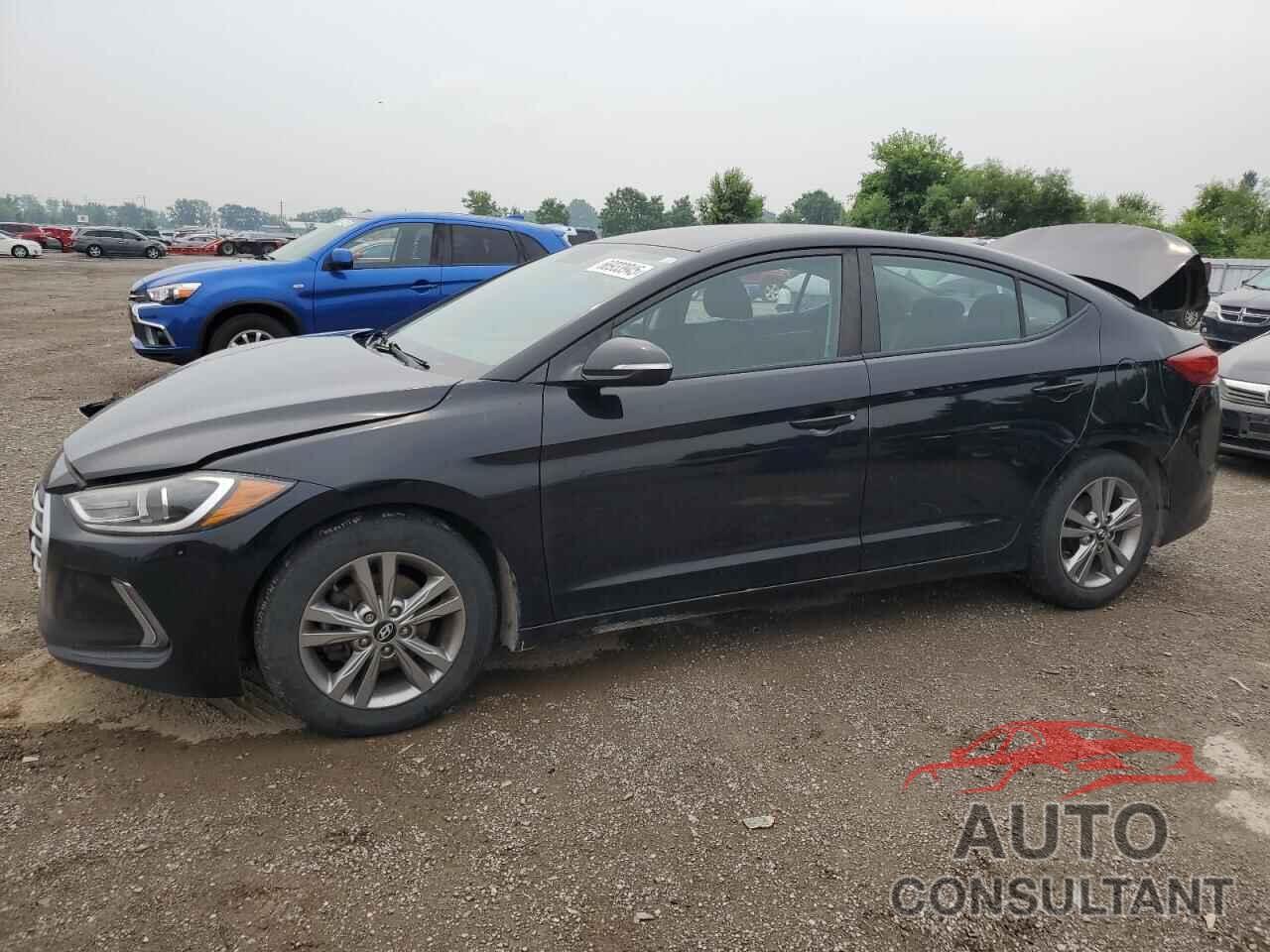 HYUNDAI ELANTRA 2018 - KMHD84LF7JU448131