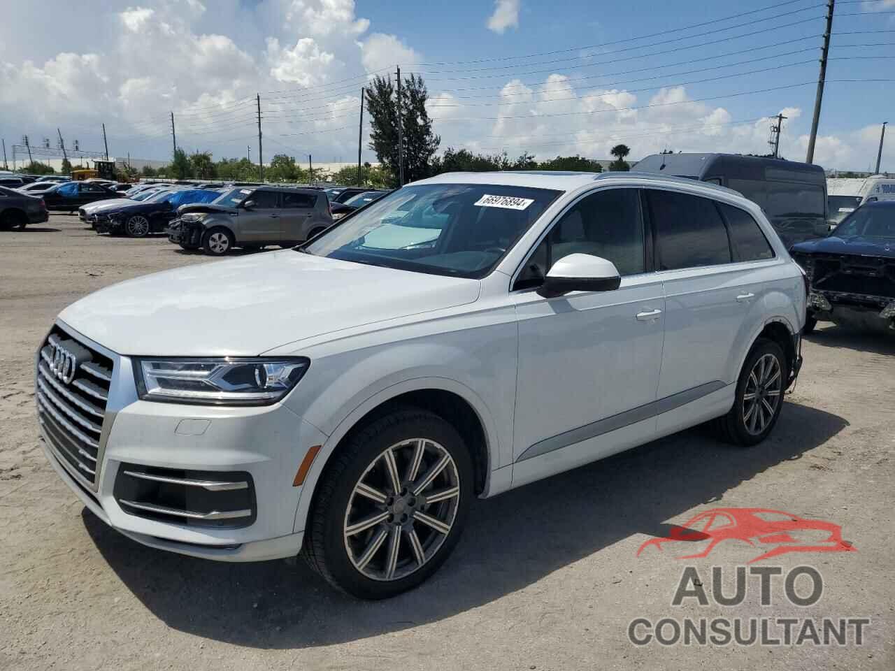 AUDI Q7 2019 - WA1AHAF75KD019088