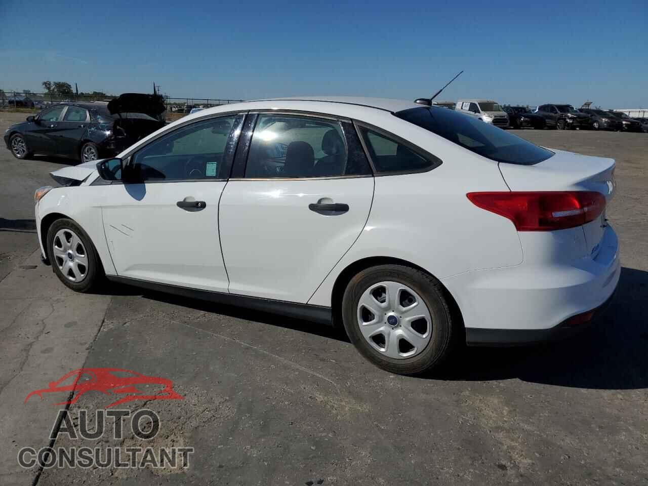 FORD FOCUS 2016 - 1FADP3E24GL247139
