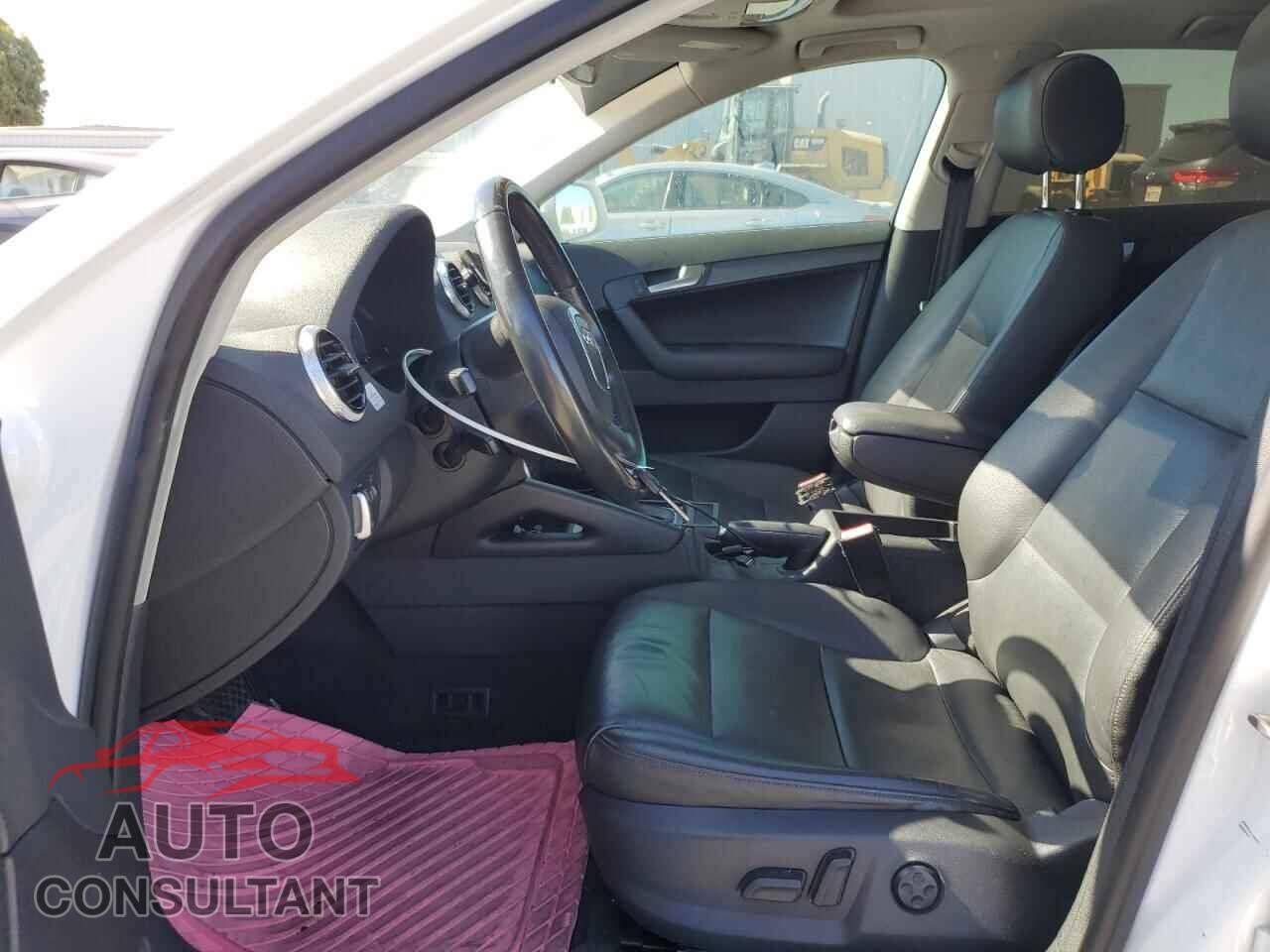 AUDI A3 2012 - WAUBJAFM5CA096418