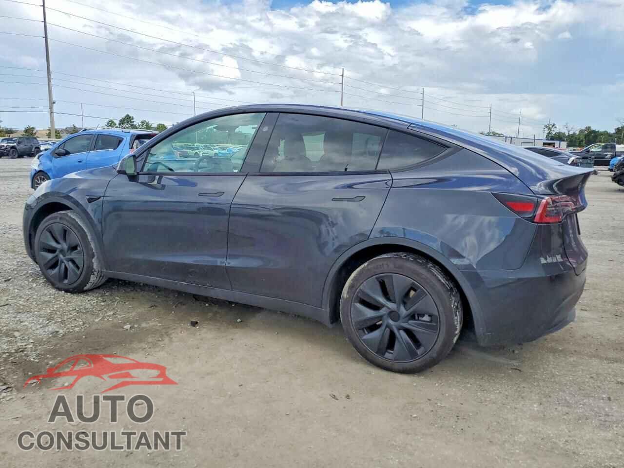 TESLA MODEL Y 2024 - 7SAYGDED2RF185140