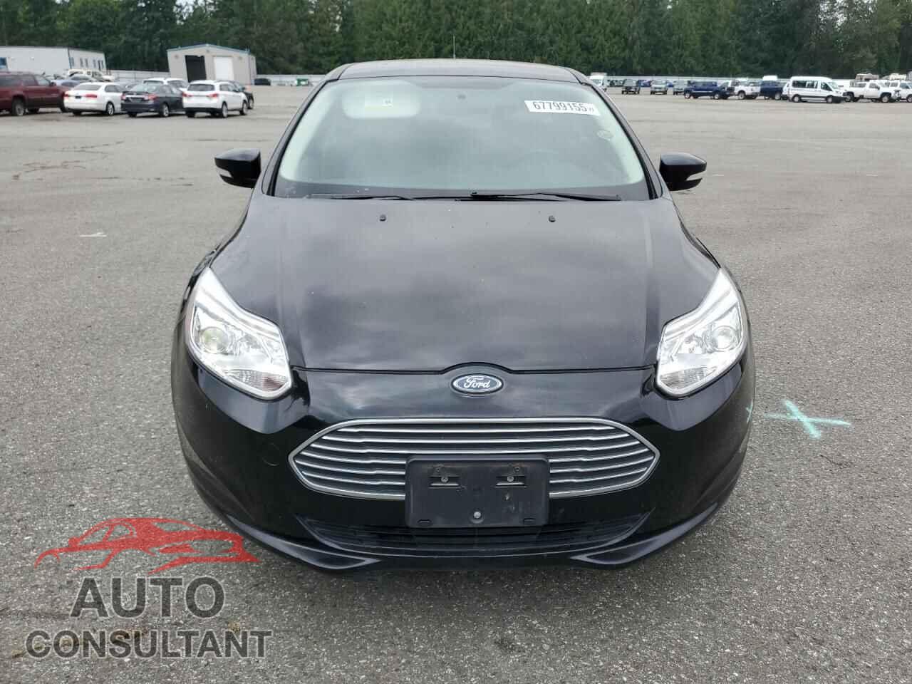 FORD FOCUS 2017 - 1FADP3R47HL304155