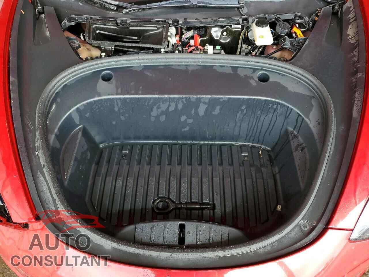TESLA MODEL 3 2023 - 5YJ3E1EA5PF447103