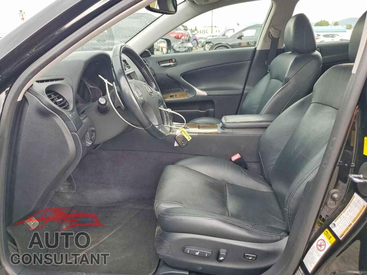 LEXUS IS 2010 - JTHBF5C22A5120385