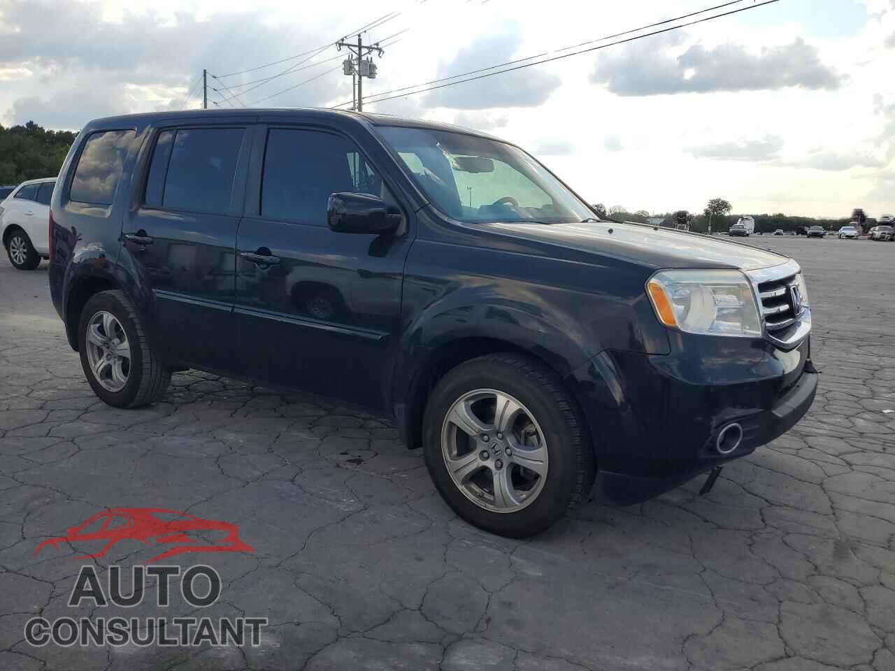 HONDA PILOT 2013 - 5FNYF4H53DB033199