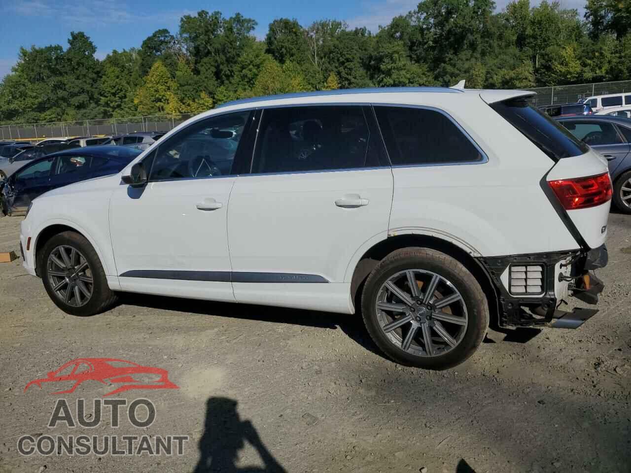 AUDI Q7 2018 - WA1VAAF76JD005480