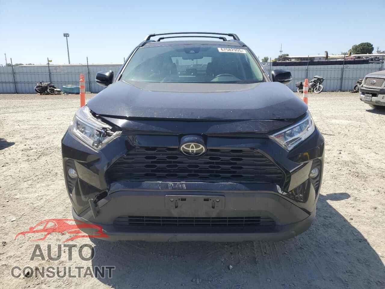TOYOTA RAV4 2019 - JTMP1RFV2KD039087