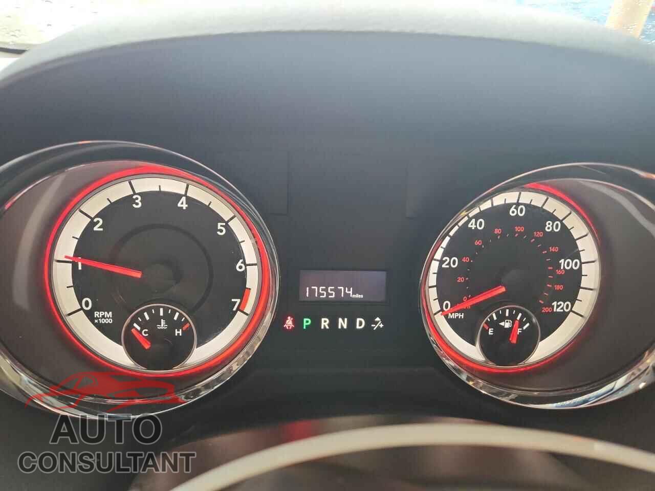 DODGE CARAVAN 2018 - 2C4RDGBG0JR190761
