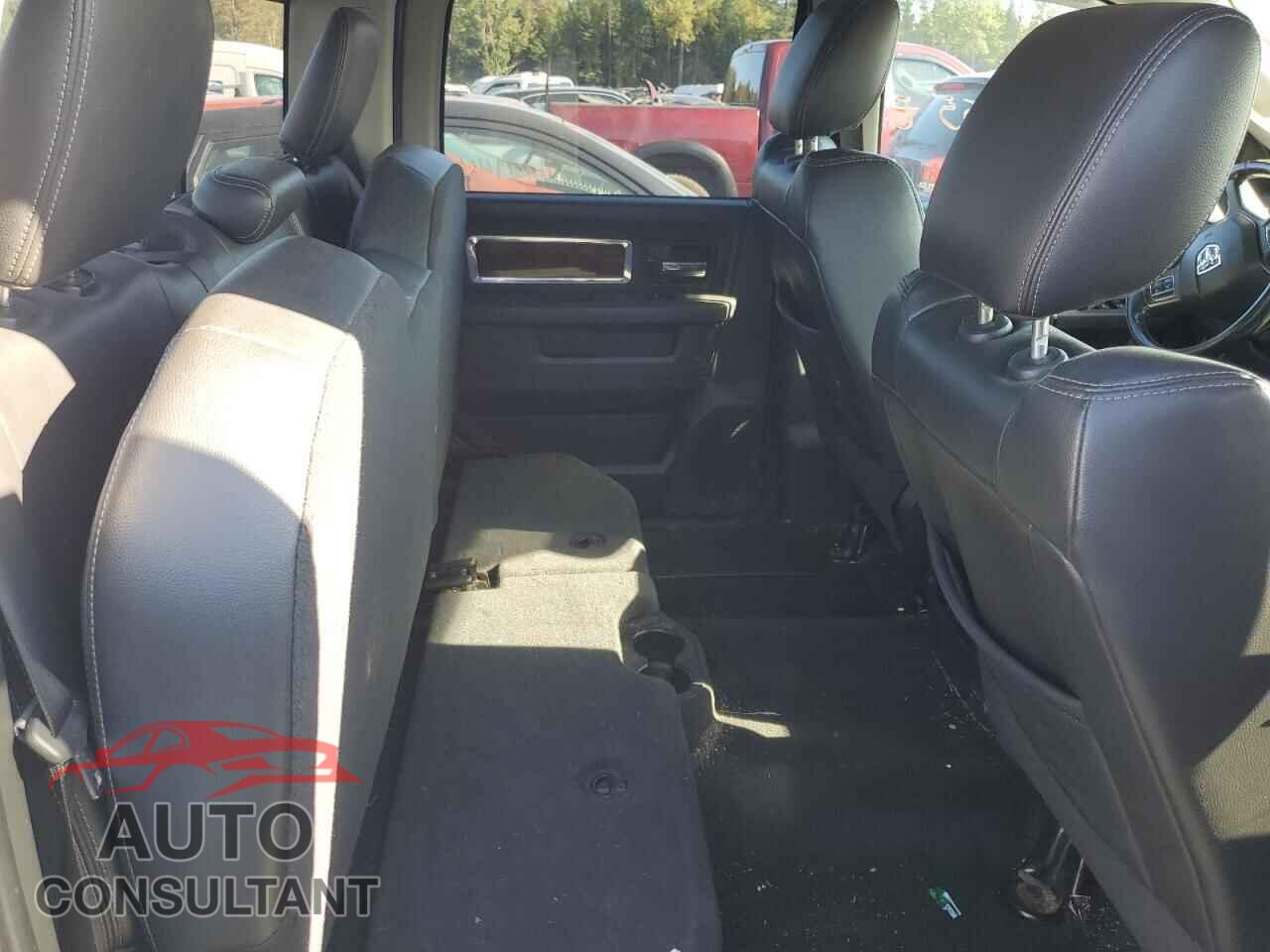 DODGE RAM 1500 2012 - 1C6RD7NT8CS111192
