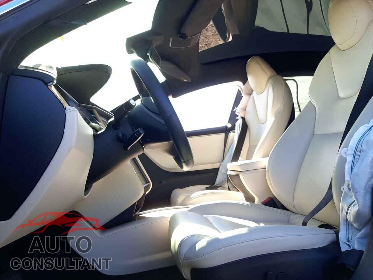 TESLA MODEL S 2020 - 5YJSA1E23LF401148