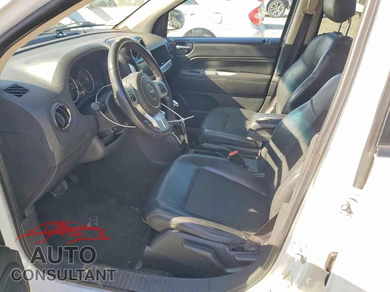 JEEP COMPASS 2017 - 1C4NJCEB8HD160422