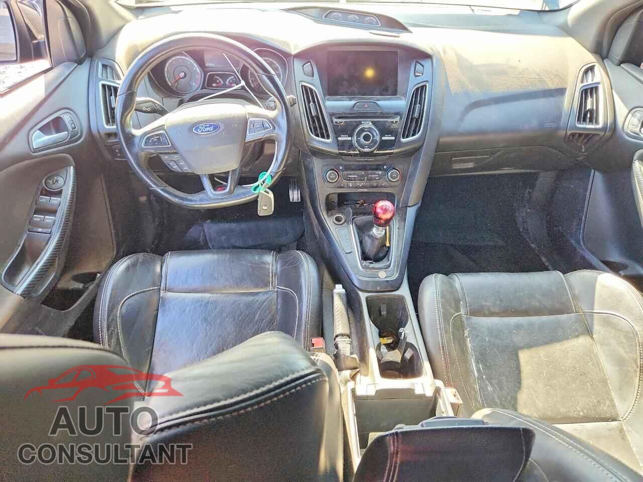 FORD FOCUS 2017 - 1FADP3L91HL251005