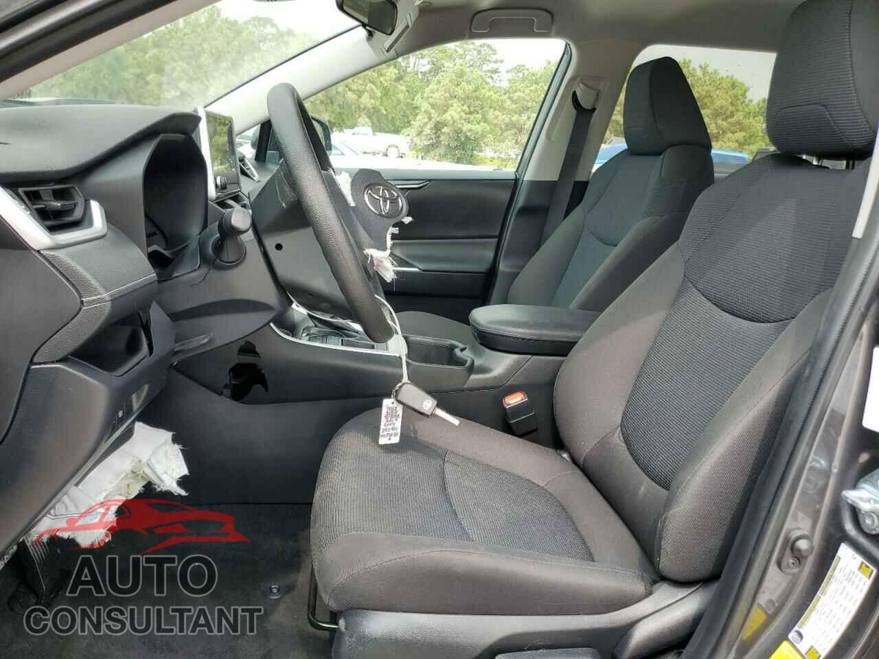 TOYOTA RAV4 2023 - 2T3H1RFV2PW282901