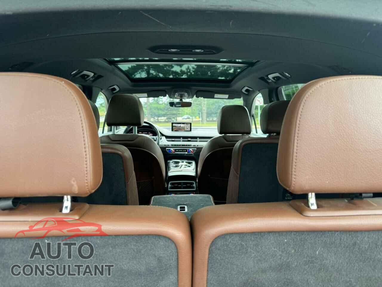 AUDI Q7 2017 - WA1LAAF73HD050197