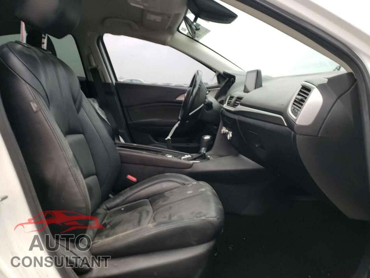 MAZDA 3 2017 - 3MZBN1V78HM128465