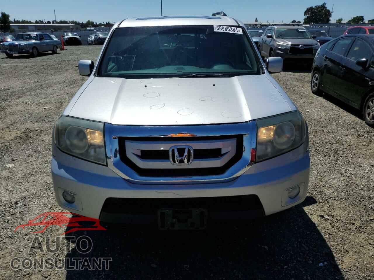 HONDA PILOT 2011 - 5FNYF3H61BB008849