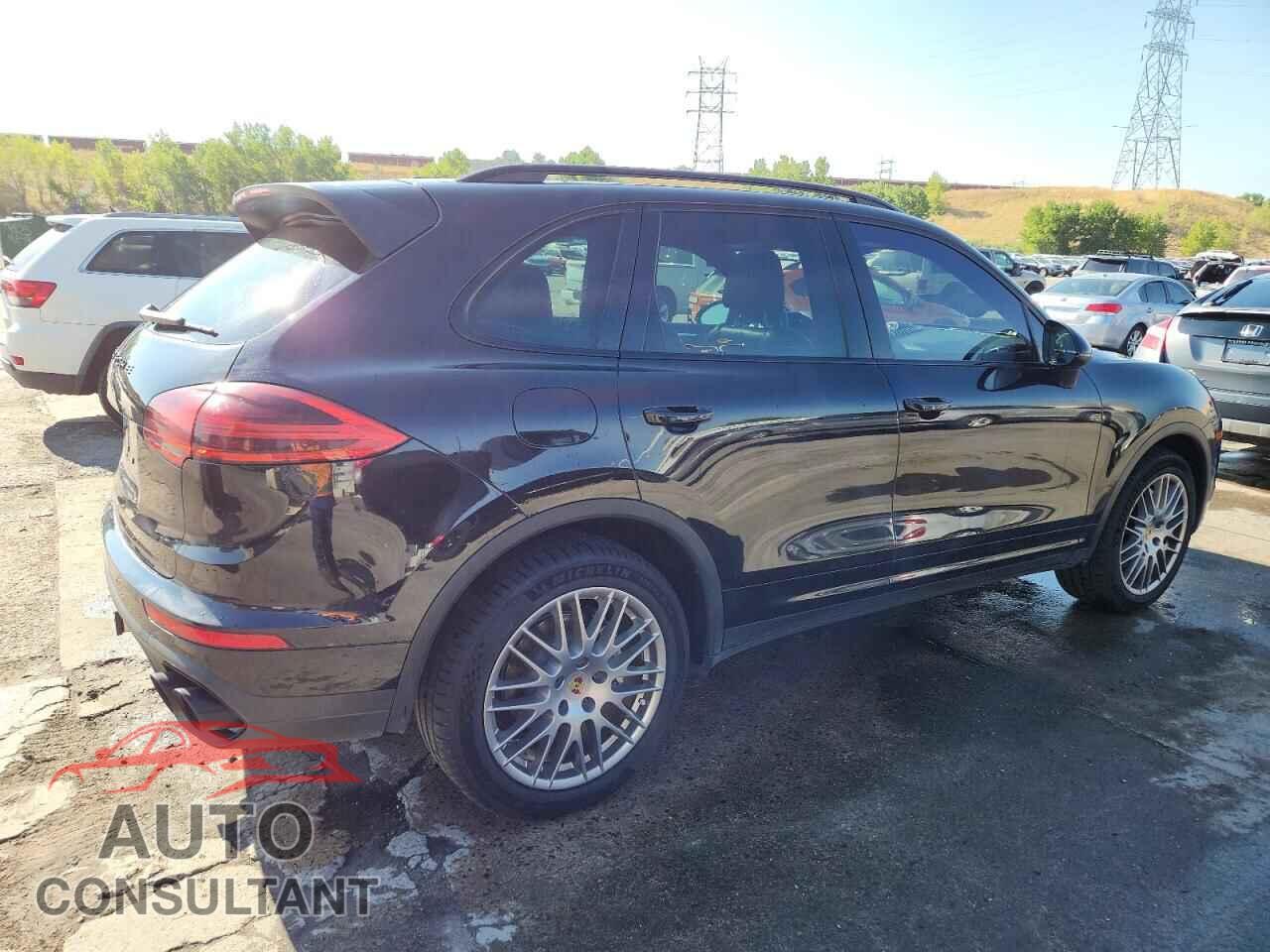 PORSCHE CAYENNE 2017 - WP1AB2A25HLA51626