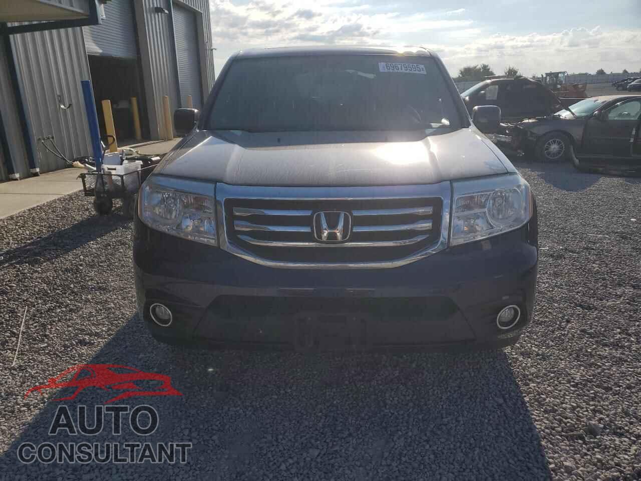 HONDA PILOT 2013 - 5FNYF4H59DB084237