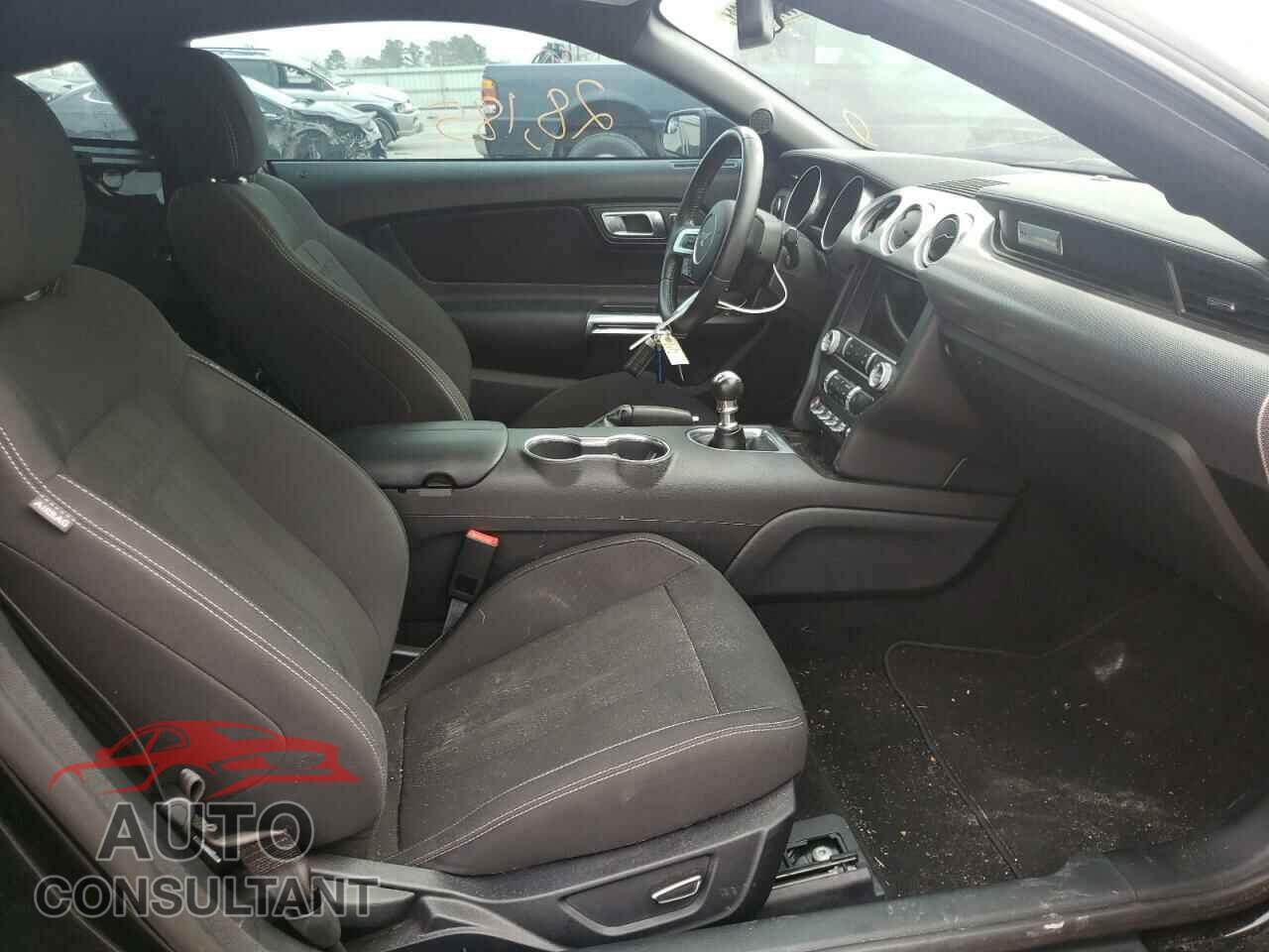 FORD MUSTANG 2019 - 1FA6P8CF0K5201350