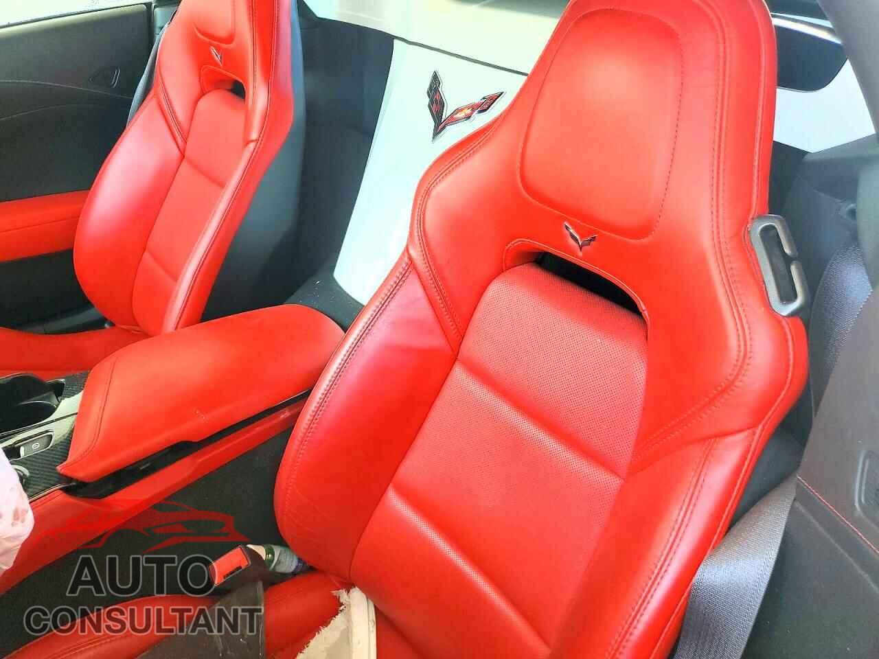 CHEVROLET CORVETTE 2015 - 1G1YM3D72F5113470