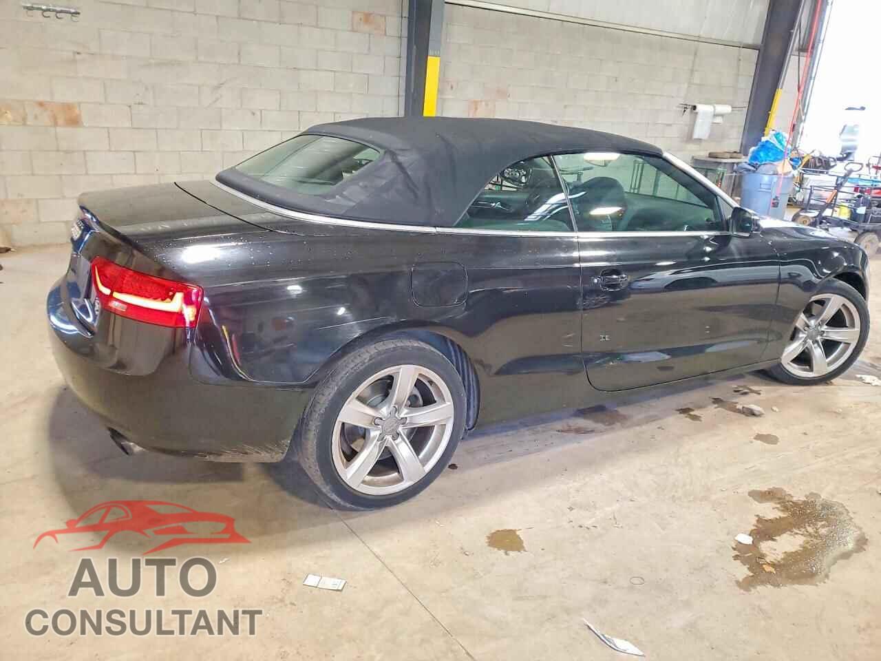 AUDI A5 2014 - WAUCFAFH8EN001077