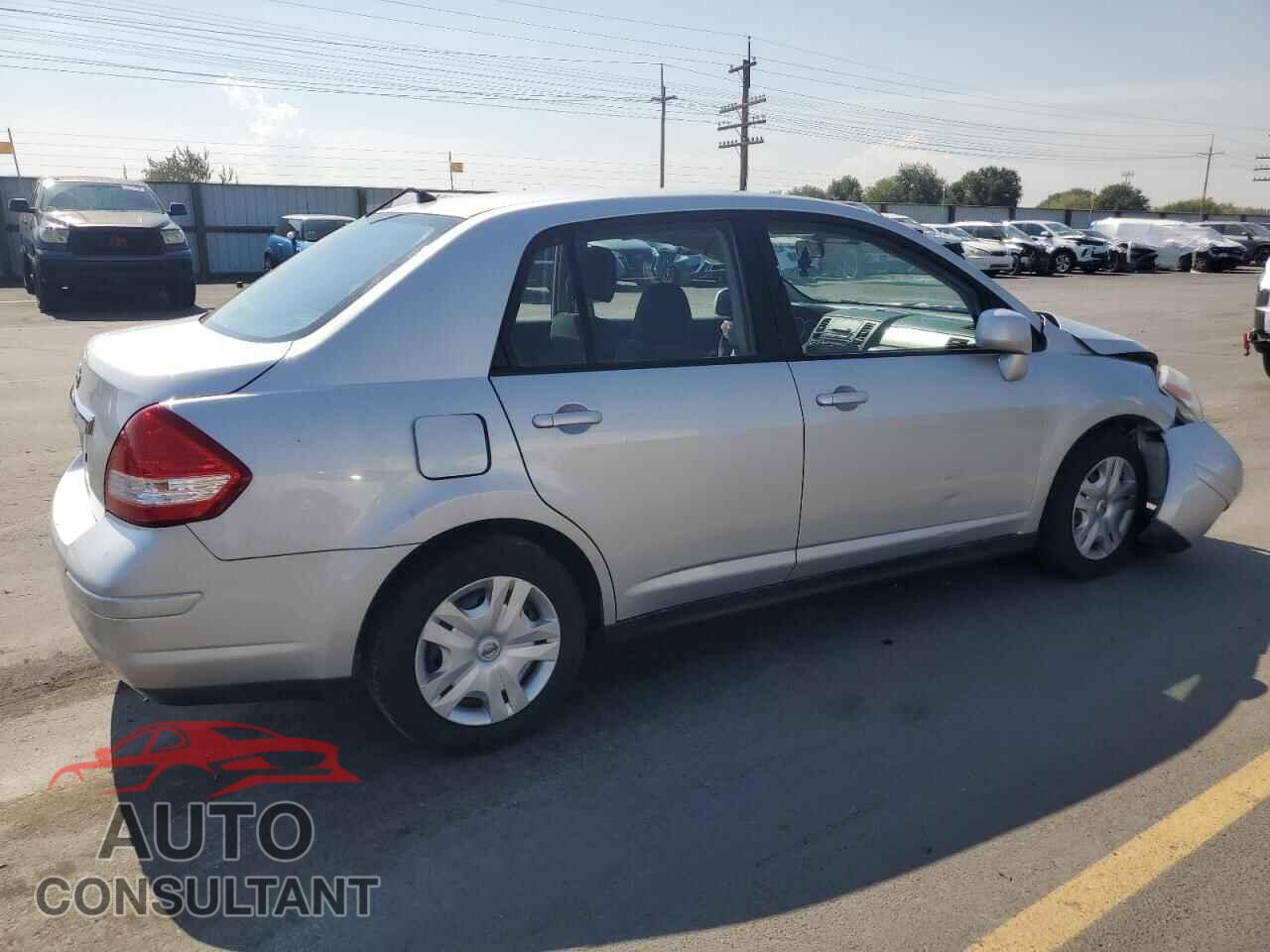 NISSAN VERSA 2011 - 3N1BC1AP1BL445471