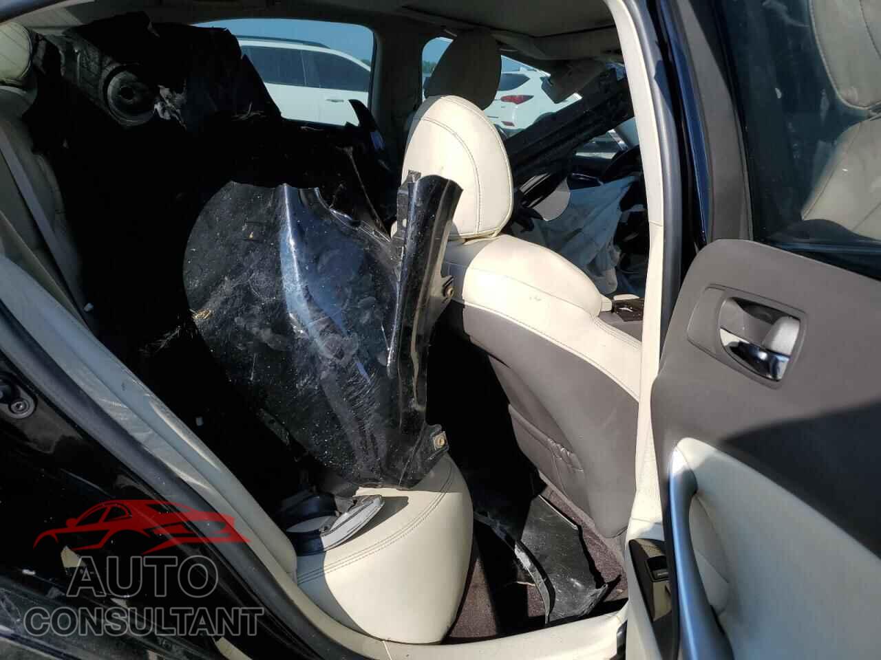 LEXUS IS 2012 - JTHBF5C29C5165679
