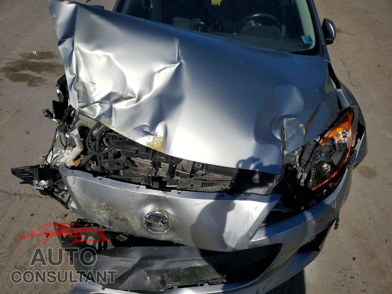 MAZDA 3 2012 - JM1BL1L87C1537101